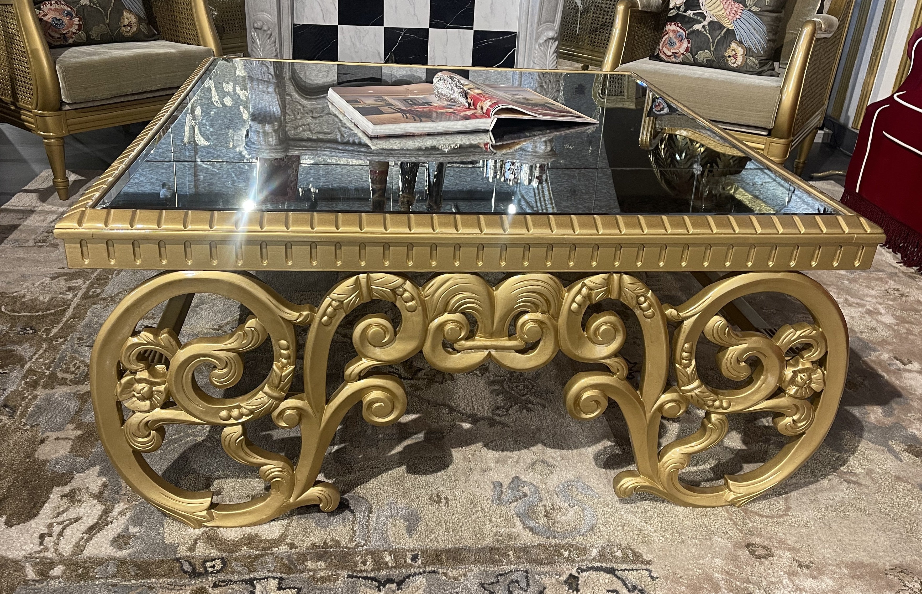 Sonarvan Coffee Table