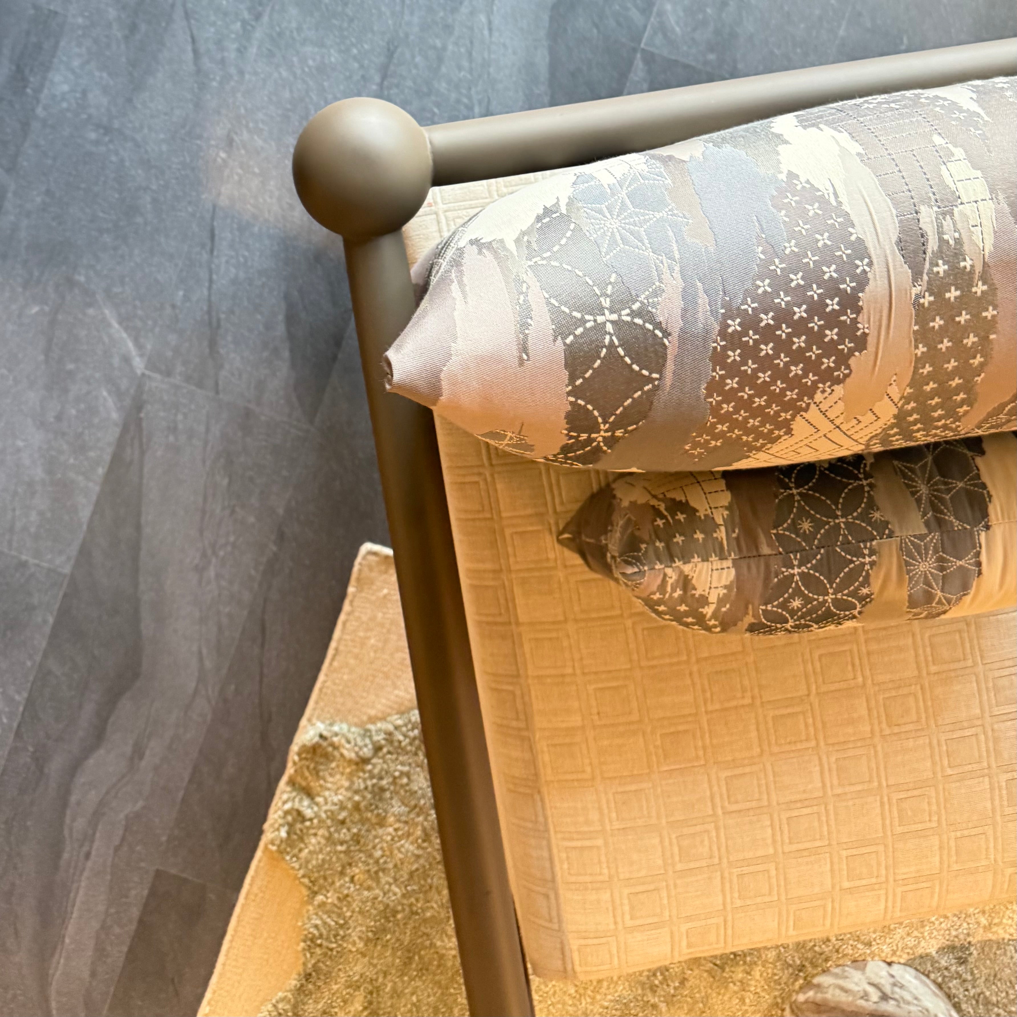 Shikhar Arm chair
